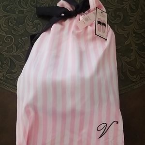NWT Victoria's Secret slippers